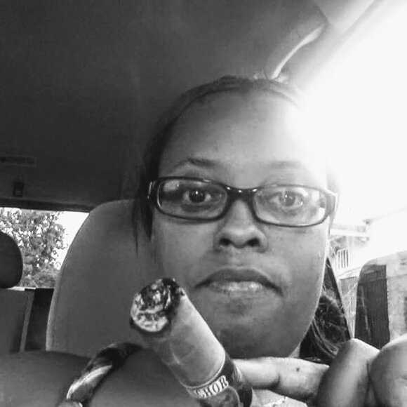 Meet your Posher, Leah - Picture 6 of 11